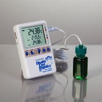 Memory-Loc  Datalogging Thermometer w/ probe bottle