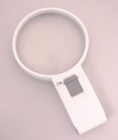 Pocket Magnifier 2.5X/6D LED 100mm
