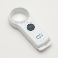 COIL Illuminated Hand Magnifier 7.0x/24.0D
