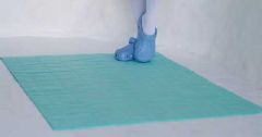 Absorbent Floor Mat Stryker QuickWick 30 X 40 Inch White