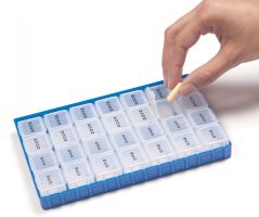 Pill organizer/medicine chest