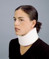 Deluxe foam cervical collar