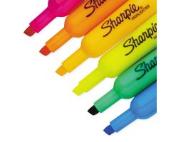 Accent Tank Style Highlighter with Chisel Tip, Assorted Colors